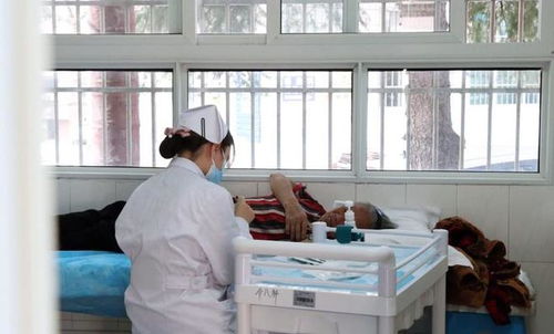 从病房到诊室 独山县人民医院护理门诊开启全周期健康服务新篇章